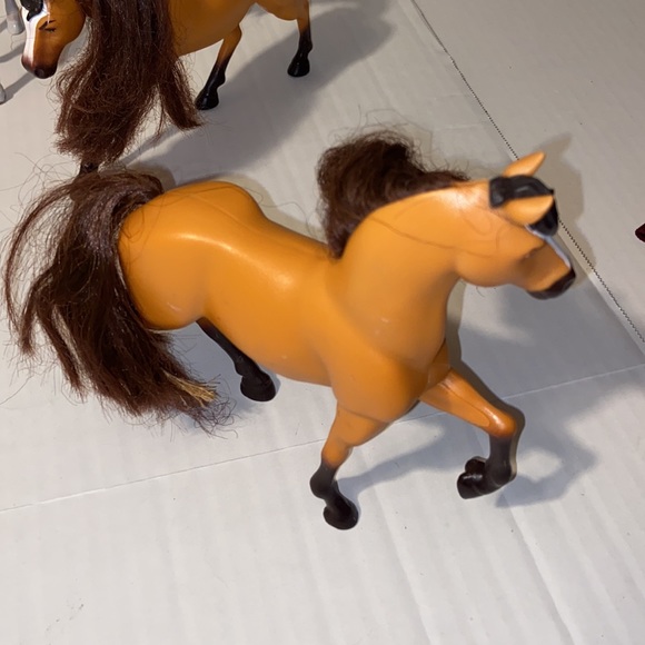 DWA LLC Just Play Four Horses And One Colt - Picture 3 of 16